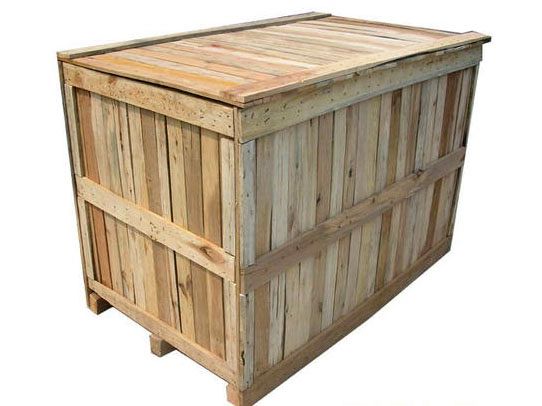 木质包装箱在包装中占有很大的比重，那么制作木质包装箱的木头应该怎样处理？